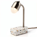 Tafellamp van terrazzo met metalen arm en stofkabel 20 x 15 x 40cm